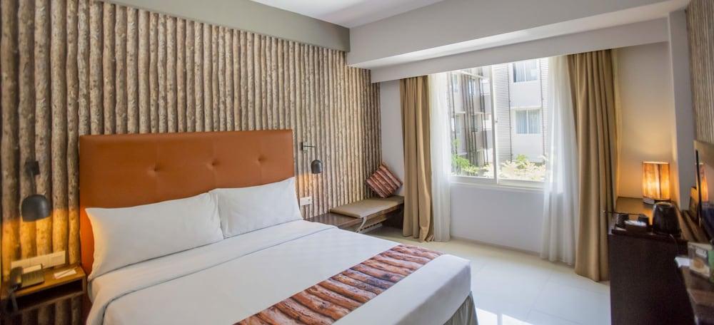 Ananta Legian Hotel Exterior foto