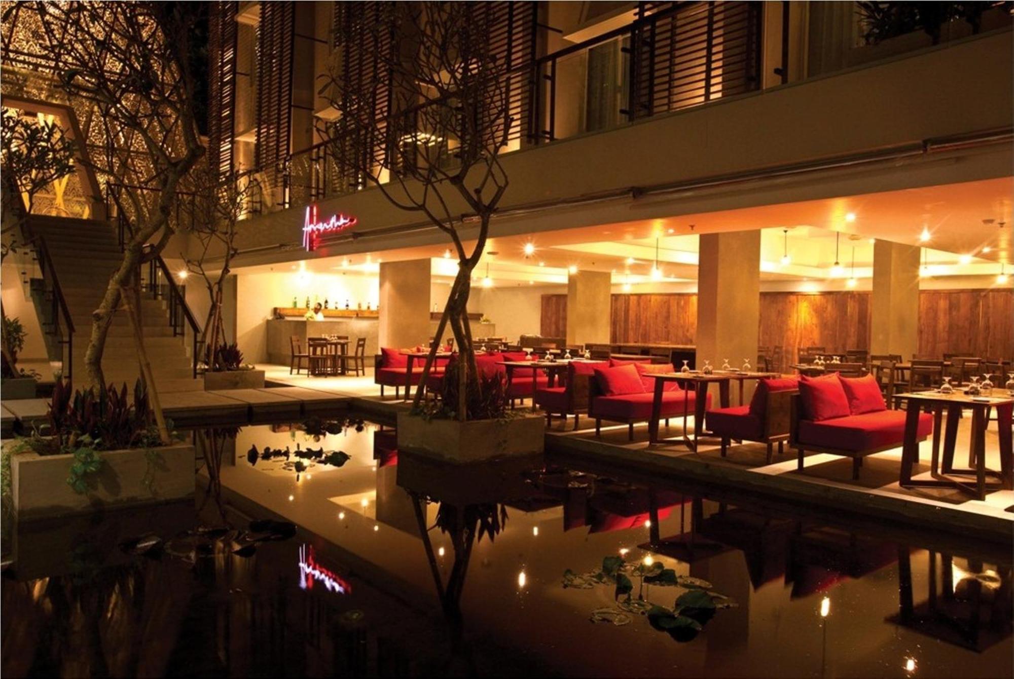 Ananta Legian Hotel Exterior foto
