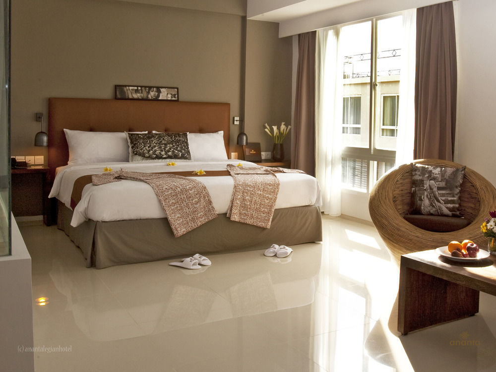 Ananta Legian Hotel Exterior foto